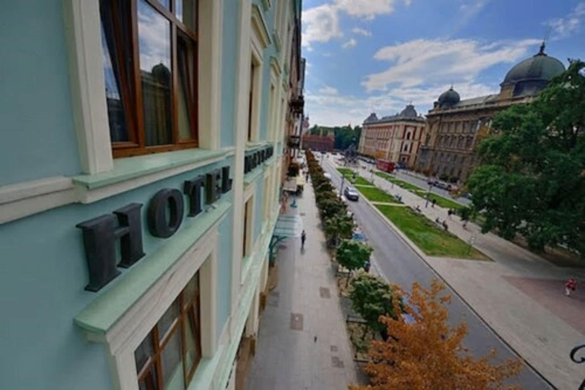Matejko Hotel Krasków Dış mekan fotoğraf